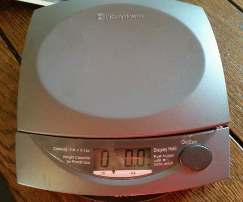 Pitney Bowes 5 lb x 0.1 oz, Mail Scale, model G790 / Works Great!