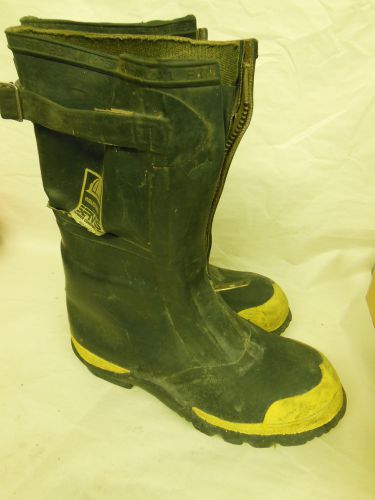 Servus firefighter industrial rubber boots w/ front zipper &amp; steel toe size 8 for sale