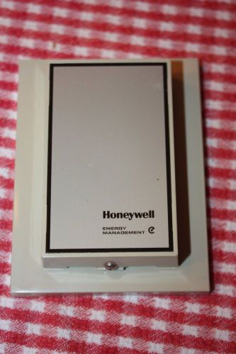 Honeywell T7047C1025 Electronic Thermostat, remote setpoint, thermistor element