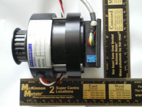 KOLLMORGEN BRUSHLESS DC MOTOR WITH ENCODER AND 22XL037 PULLEY