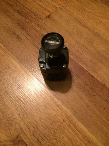 Numatics R800-02DG Pressure Regulator  USED