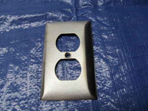 10- HUBBLE STAINLES STEEL  RECEPTACLE PLATES