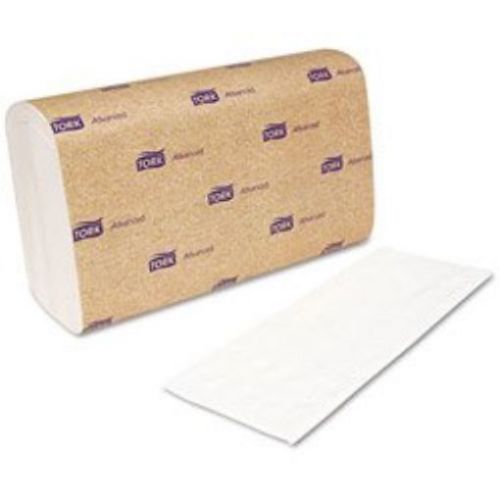 Interfold 2-Ply Paper Towels - 144 Towels per Pack / 21 Packs