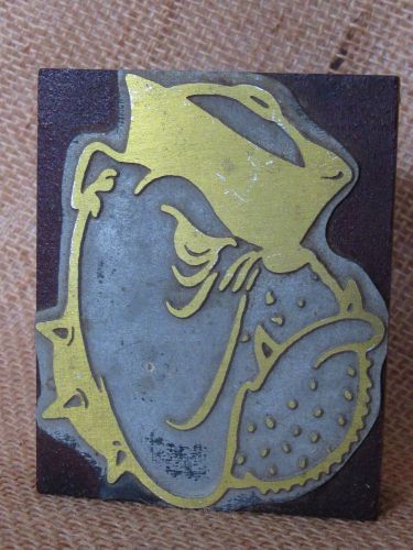 Printers block wood and metal brass picture of Mean BullDog