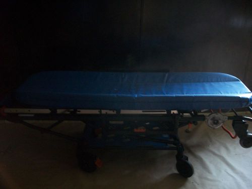 Dyna Med  stryker Ferno ambulance cot
