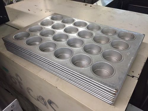 8 Chicago Metallic 528D Muffin Pans 24 Hole Aluminized Steel