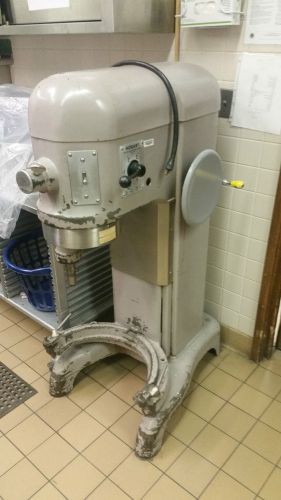 HOBART 60 QT MIXER