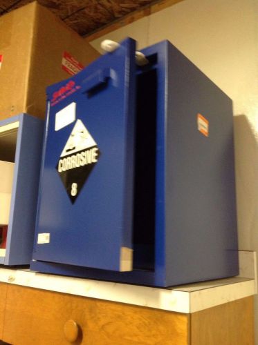 SciMatCo Flinn Scientific Corrosive Safety Cabinet