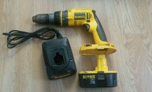 DeWALT DC989 18v CORDLESS hammer DRILL with battery and charger