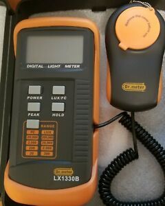 Dr.Meter 1330B-V Digital Illuminance/Light Meter, 0-200,000 Lux Luxmeter