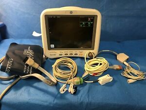GE Dash 4000 Patient Monitor W/ Cables