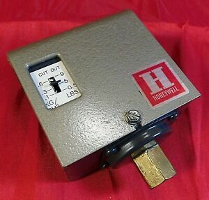 NEW SID HARVEY&#039;S HONEYWELL PA404A-C354R PRESSURE CONTROLLER PRESSURE Control