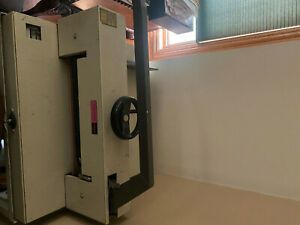 Triumph 500 sheet paper cutter