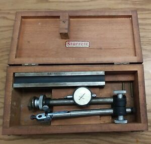 Starrett Co. 675 Inspection Stand Dial Comparator 25-131 with Base