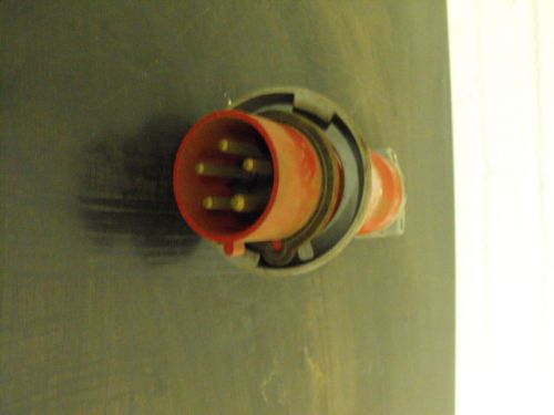 Used hubbell 30 amp , 277/480 vac plug , model 530p7w for sale