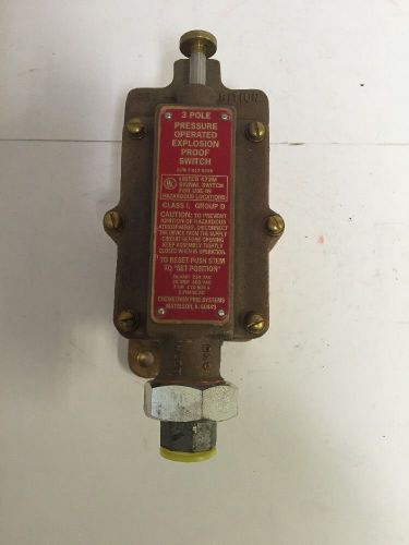 Chemetron 3 Pole Pressure Operated Explosion Proof Switch P/N 7-017-0229