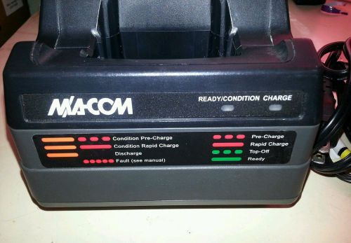 MA Comm M/A Comm Tri-Chem Charger CH-104560-026 USED