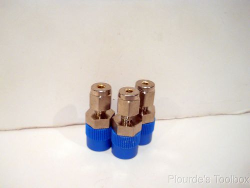 New lot of (3) swagelok ss 1/8&#034; tube x 1/4&#034; male npt connectors, ss-200-1-4 for sale