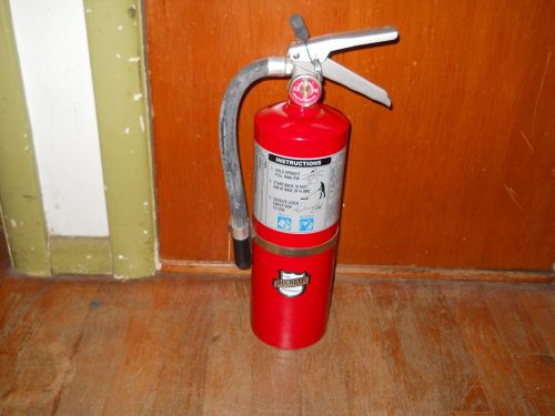 FIRE EXTINGUISHER, BUCKEYE, ABC TYPE, MODEL 5.5 HI SA-40 STD