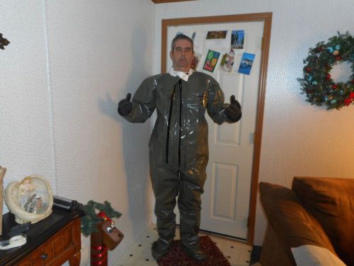 Dupont  Tychem Coverall Suit with Gloves RN#93825    K05