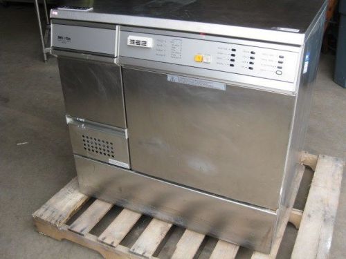 Miele Professional G7783CD Compact Desinfector / Glasswasher