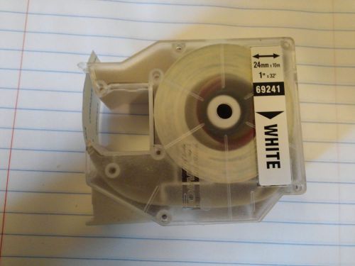 Dymo D2 Label White 1&#034; (24mm) (69241) Labeler Cassette Replacement NIP