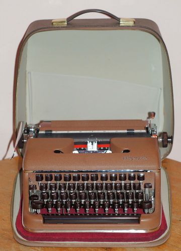 Rare OLYMPIA SM3 mech. TYPEWRITER brown perfect  Made in Germany Western Zone