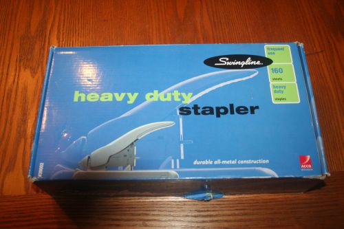 Swingline Heavy Duty Stapler 39002 - Staples up 160 Sheets - Bundled w/ Staples