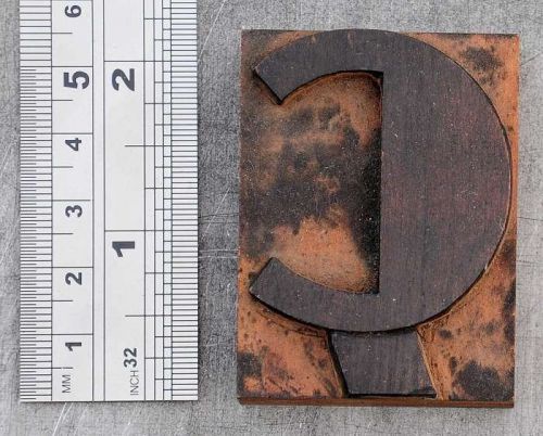 letter &#034;C&#034; Art Deco letterpress wood block wonderful patina alphabet printing