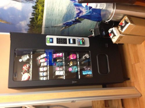WS 3000 Vending Machine with Credit Card Reader