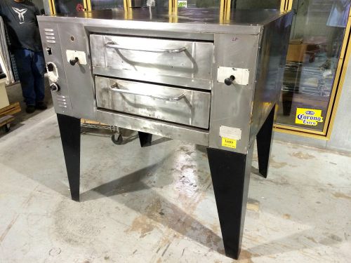 Bakers Pride Gas Single Deck Pizza Oven (Watch Video)
