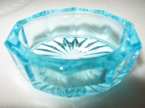 aqua blue glass salt dip / cellar celt oval panel pattern art master clear light