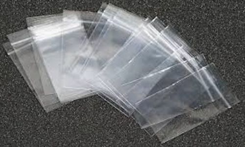 FIVE (5) 100 COUNT PACKAGES (500 TOTAL) CLEAR 2X3 POLY BAGS 2 MIL ZIP LOCK TOP