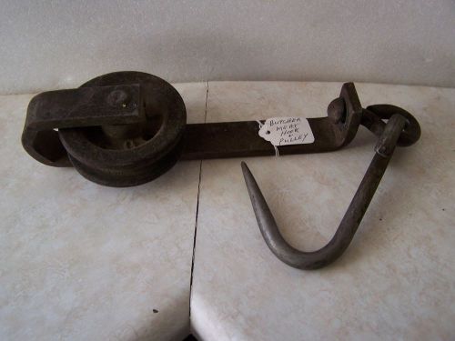 VINTAGE HEAVY DUTY PULLY MEAT HOOK IN A-1  CONDITION WITH NO RUST ONLY DIRTY