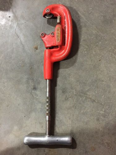 RIDGID HEAVY-DUTY PIPE CUTTER 1&#034; - 2&#034;