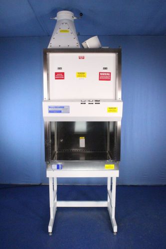 Baker sterilgard class 2 lab fume hood with warranty for sale