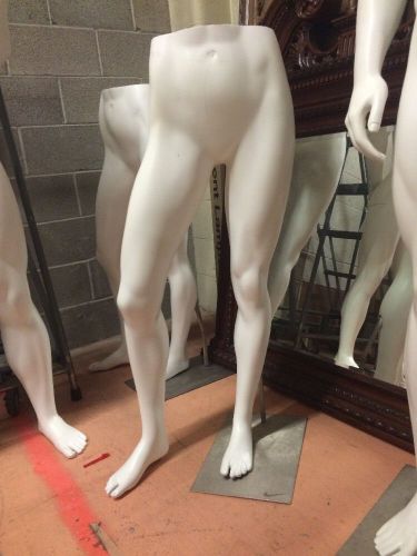 Nike Woman&#039;s Lower Body Mannequin Store Display