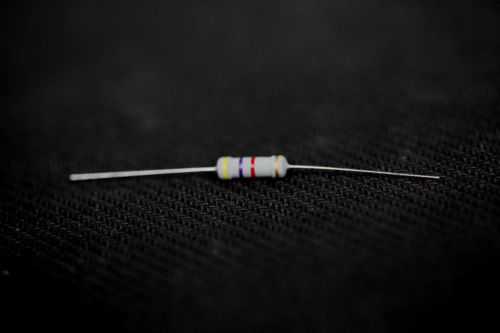 10 pc carbon film 1 watt resistors 4700 ohm / 4k7  +/- 5% cr-1w-4k7 for sale