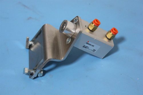 NEW SMC PNEUMATIC AIR STOP CYLINDER RSDQA20-20D W/MOUNT