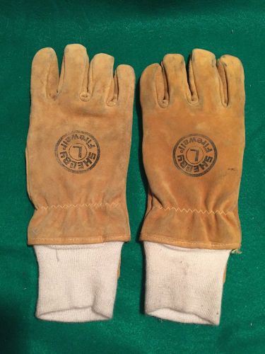 Shelby FireWall Firefighters Gloves Size large  Turn Out gear