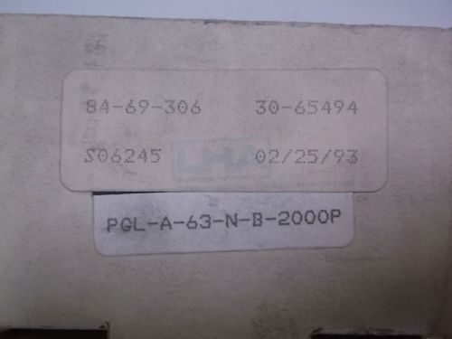 LHA PGL-A-63-N-B-2000P LIQUID FILLED GAUGE 0-2000 PSI *NEW IN A BOX*