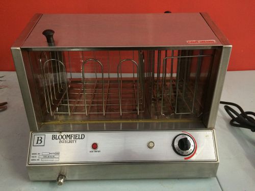 Bloomfield Intergrity 6440 Counter Top Hot Dog Steamer - 66 6&#034; Capacity