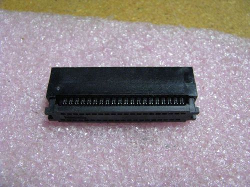 AMP CONNECTOR ( LOT OF 19PC ) PART # 111109-2  NSN: 5935-01-126-8233