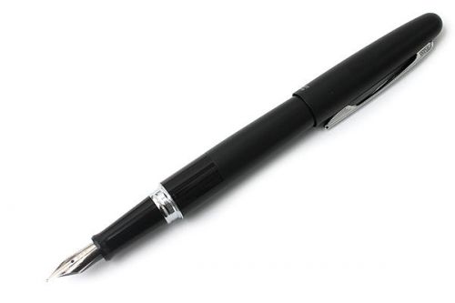 Pilot Metropolitan Collection Fountain Pen Black Barrel Classic Design Fine