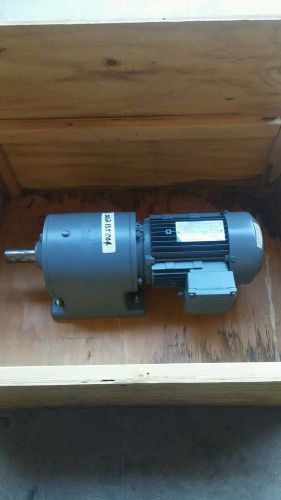 NEW-SEW-USOCOME-R60-DT80K4- 3 Phase-AC-MOTOR IN CRATE