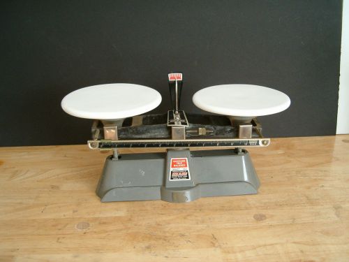 Vintage Ohaus Pharmacy Pharmacists Scale Balance Porcelain Tops Works Great