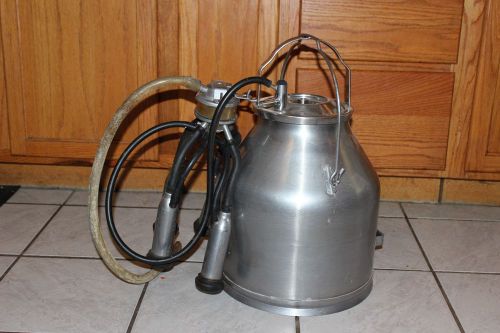 STAINLESS STEEL UNIVERSAL MILKER MILKING BUCKET WITH LID &amp; SHELLS Model 127