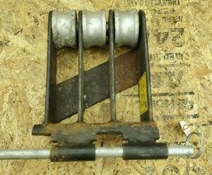 Greenlee 555 Support Roller for Three 1&#034; Rigid Conduit w/ Hinge Pin 55389