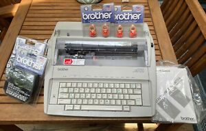 Brother GX-6750 Daisywheel Electronic Typewriter W/ lots of extras ~TESTED~