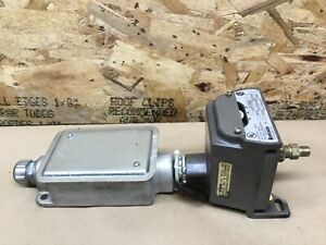 BARKSDALE DIALMATIC PRESSURE SWITCH CD1H-A80SS #11A84PR2